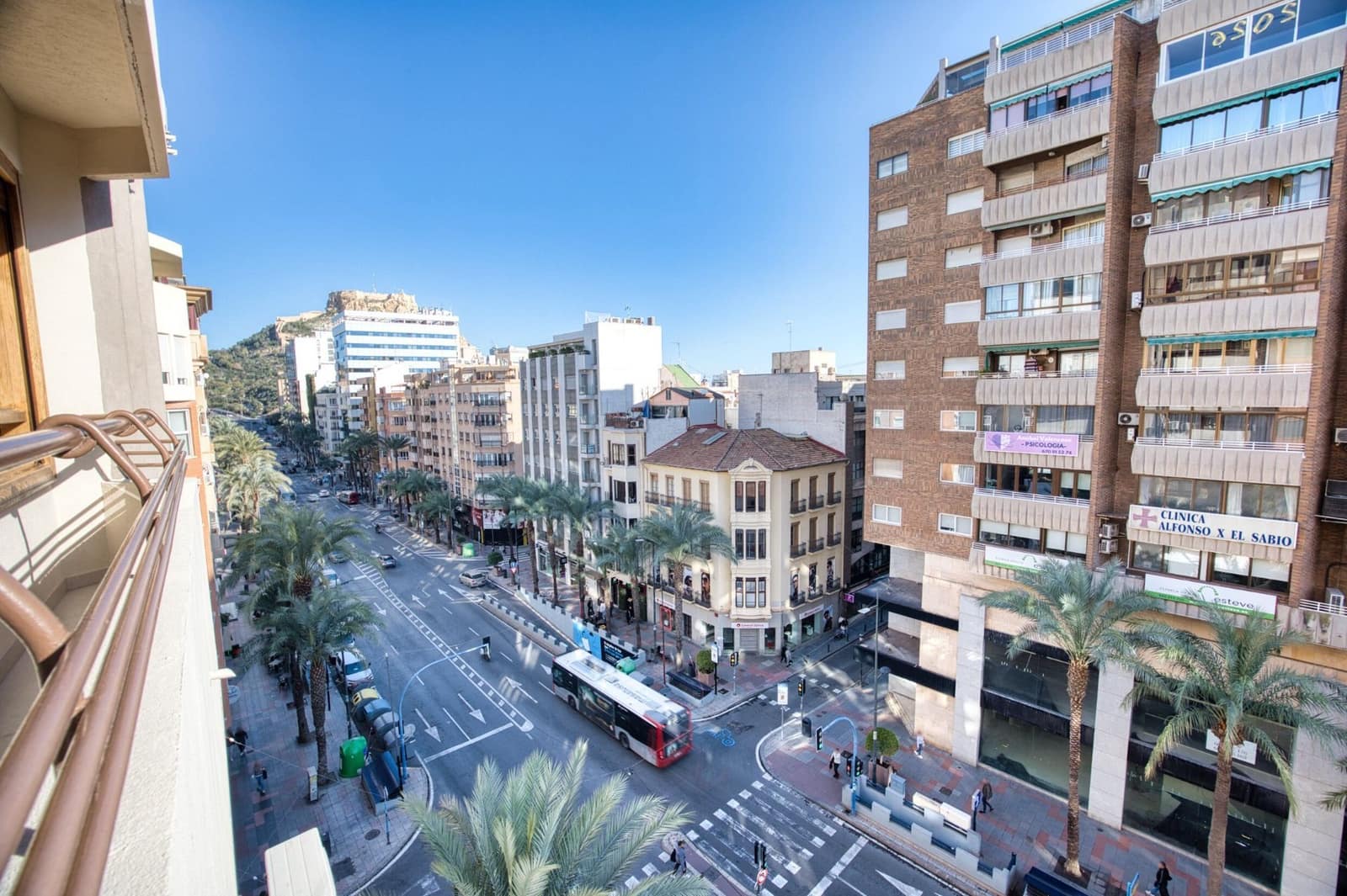 4 makuuhuone Huoneisto myytävänä paikassa Alicante kaupunki mukana 
autotalli - 575 000 € (Ref: 9523939)