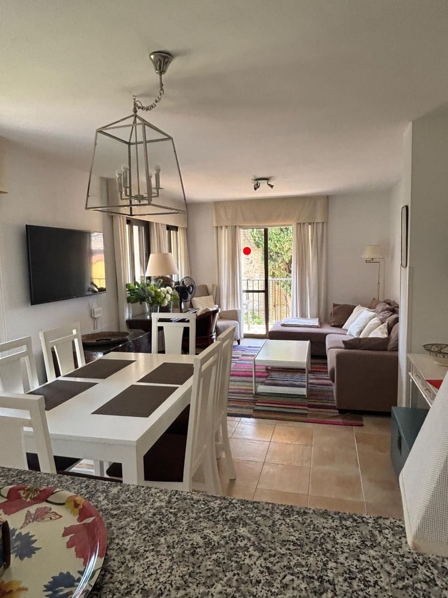 Apartamento de 2 habitaciones en Fuengirola en venta con piscina - 498.500 € (Ref: 9523940)