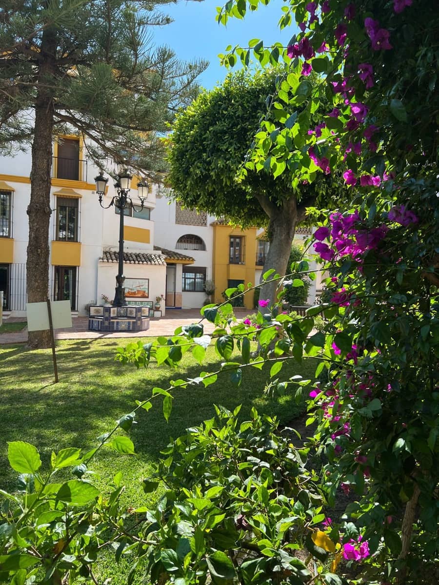 Apartamento de 2 habitaciones en Fuengirola en venta con piscina - 498.500 € (Ref: 9523940)