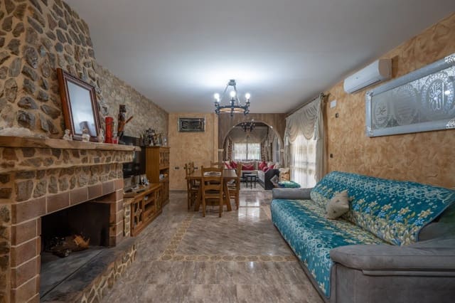 Finca/Casa Rural de 4 habitaciones en Cox en venta con piscina garaje - 357.000 € (Ref: 9523941)