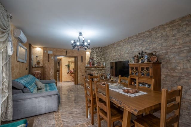 Finca/Casa Rural de 4 habitaciones en Cox en venta con piscina garaje - 357.000 € (Ref: 9523941)