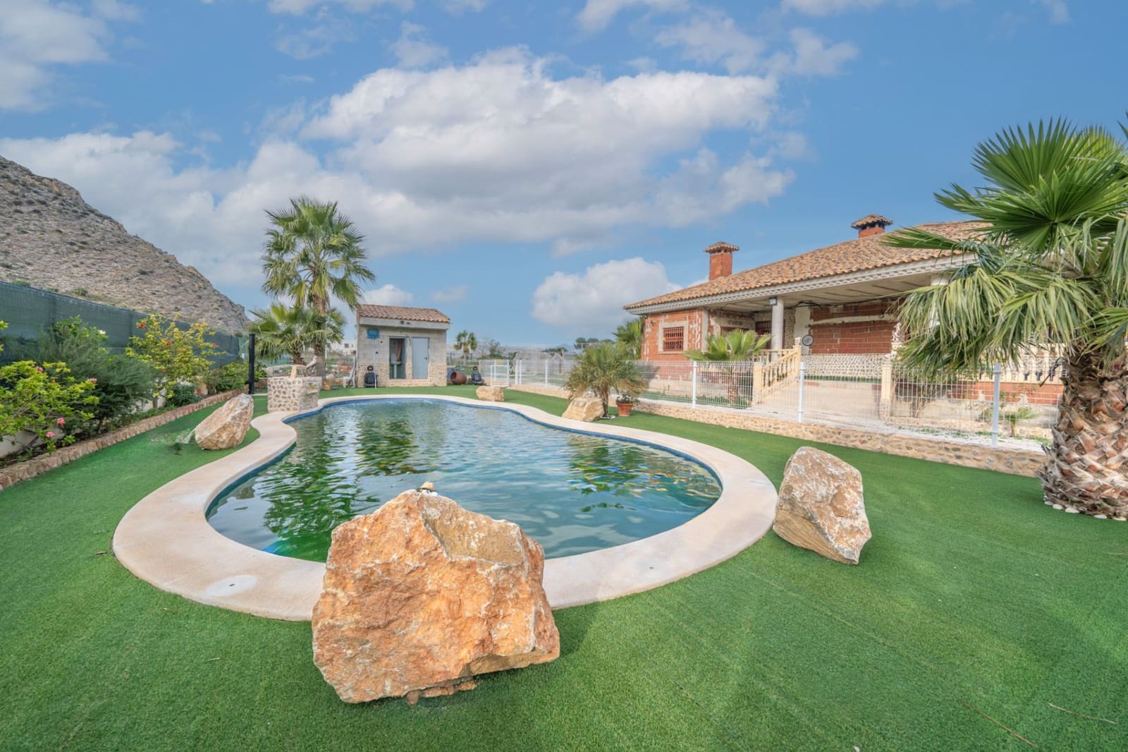 Finca/Casa Rural de 4 habitaciones en Cox en venta con piscina garaje - 357.000 € (Ref: 9523941)