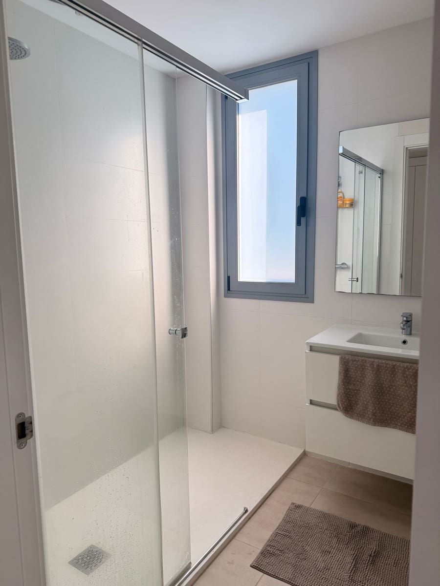 2 soverom Leilighet til salgs i Madrid by med svømmebasseng garasje - € 515 000 (Ref: 9523942)