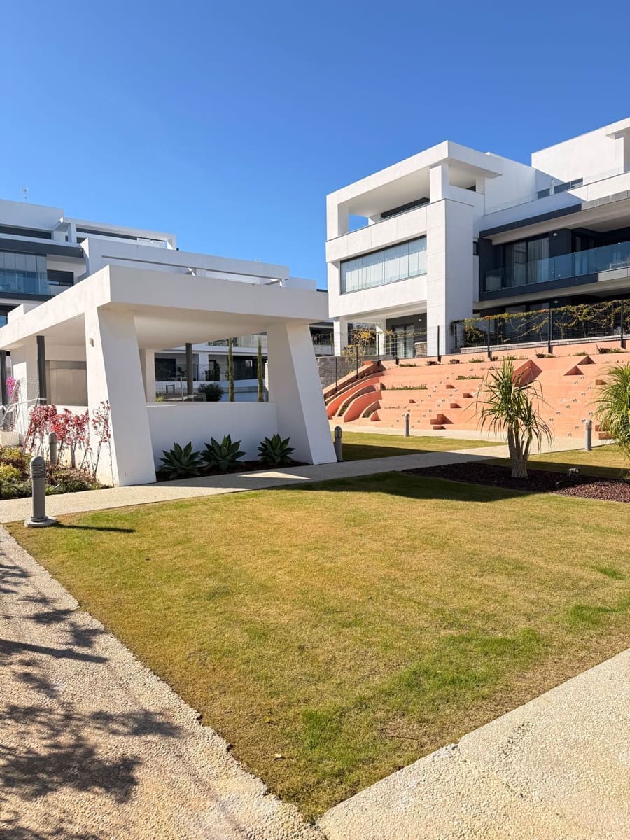 2 soverom Leilighet til salgs i Madrid by med svømmebasseng garasje - € 515 000 (Ref: 9523942)