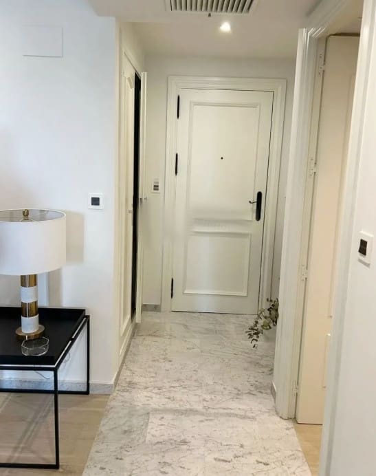 Piso de 1 habitación en Málaga ciudad en alquiler - 2.000 € (Ref: 9529419)