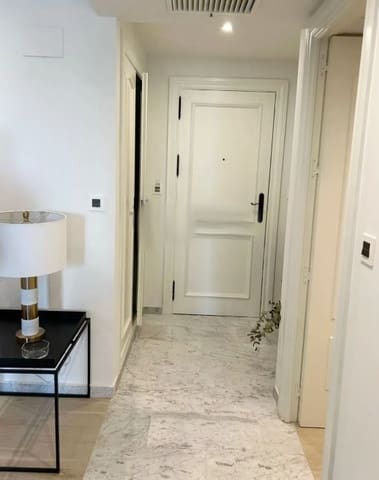 Piso de 1 habitación en Centro, Málaga ciudad en alquiler - 2.000 € (Ref: 9529419)