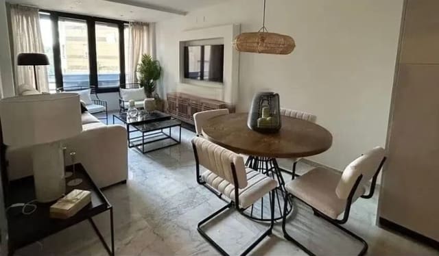 Piso de 1 habitación en Centro, Málaga ciudad en alquiler - 2.000 € (Ref: 9529419)