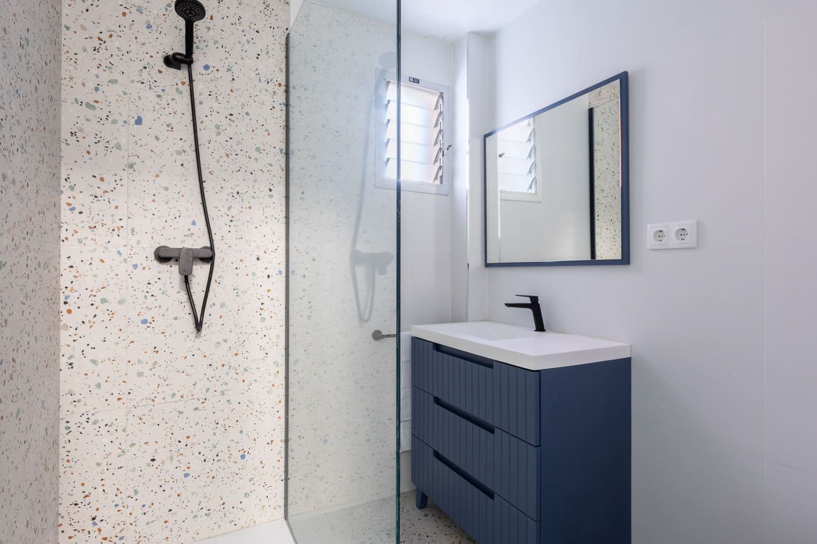 3 slaapkamer Flat te koop in Valencia stad - € 370.000 (Ref: 9529420)