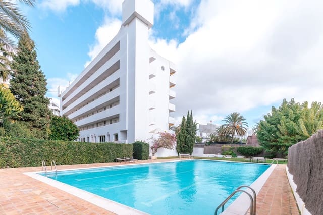 2 makuuhuone Asunto myytävänä paikassa Ibiza kaupunki mukana uima-altaan 
autotalli - 493 000 € (Ref: 9529422)