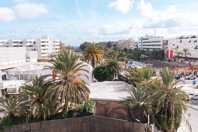 2 makuuhuone Asunto myytävänä paikassa Ibiza kaupunki mukana uima-altaan 
autotalli - 493 000 € (Ref: 9529422)