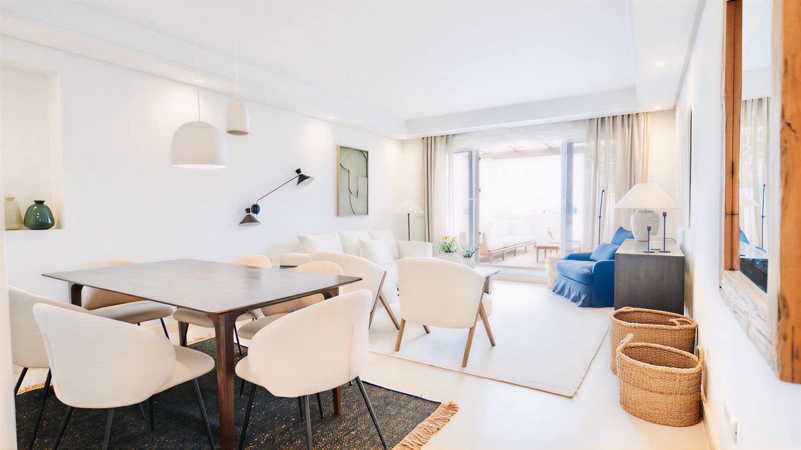 2 soverom Leilighet til salgs i Nueva Andalucia med svømmebasseng garasje - € 497 500 (Ref: 9529423)