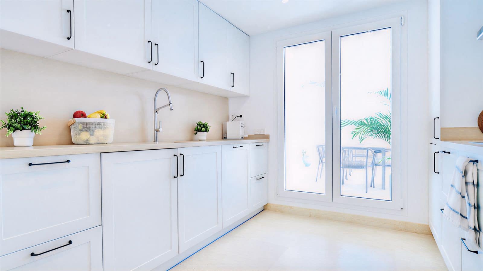 2 soverom Leilighet til salgs i Nueva Andalucia med svømmebasseng garasje - € 497 500 (Ref: 9529423)