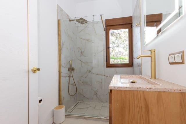 1 soveværelse Lejlighed til leje i Ibiza by med swimmingpool garage - € 1.800 (Ref: 9533198)