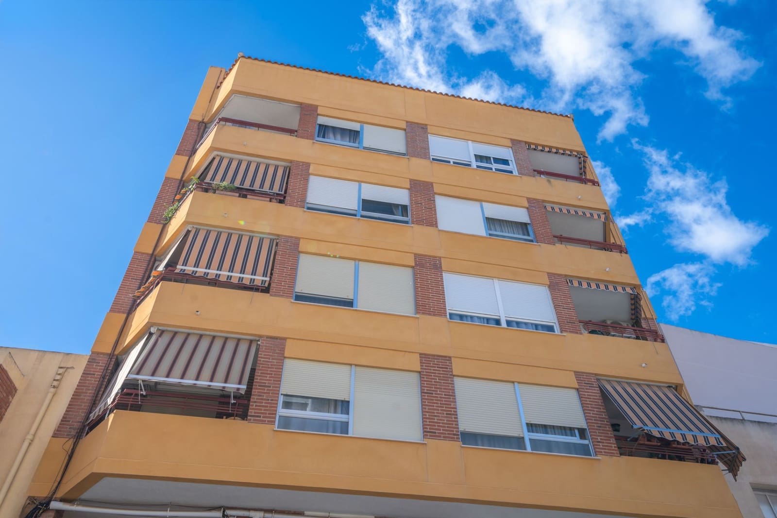 3 bedroom Apartment for sale in Muchamiel / Mutxamel - € 199,000 (Ref: 9540769)