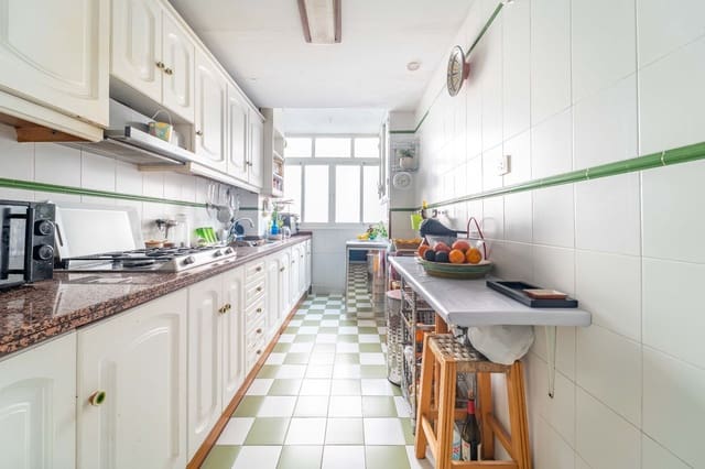 3 soveværelse Lejlighed til salg i Huelin, Málaga by - € 315.000 (Ref: 9540770)