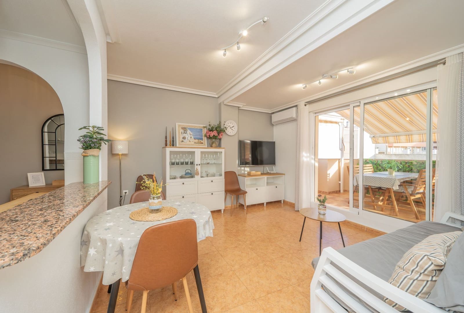 2 soveværelse Penthouse til salg i Torrevieja - € 235.000 (Ref: 9540772)