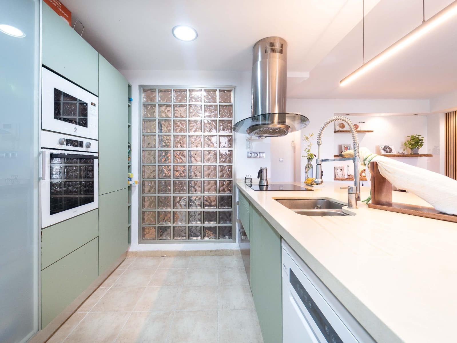 3 soveværelse Lejlighed til salg i Malaga by med swimmingpool garage - € 609.700 (Ref: 9540774)