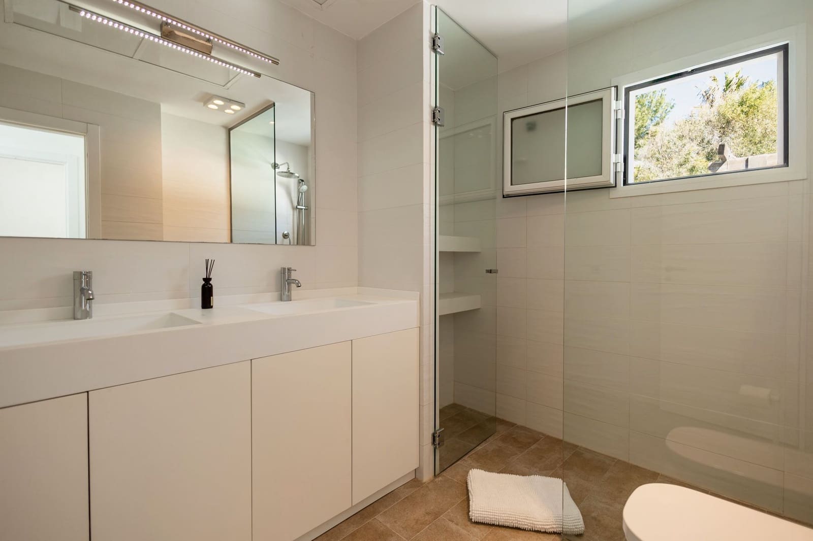 3 bedroom Villa for sale in San Jose / Sant Josep de Sa Talaia with pool garage - € 1,450,000 (Ref: 9540775)