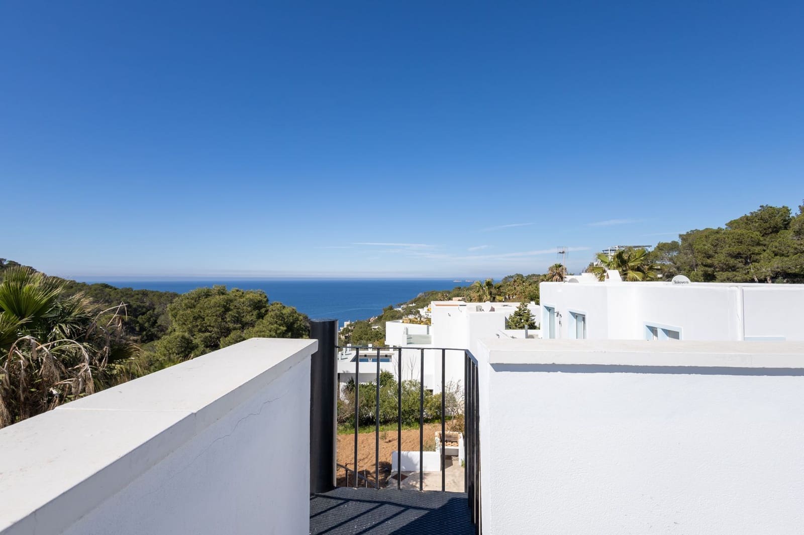 3 bedroom Villa for sale in San Jose / Sant Josep de Sa Talaia with pool garage - € 1,450,000 (Ref: 9540775)