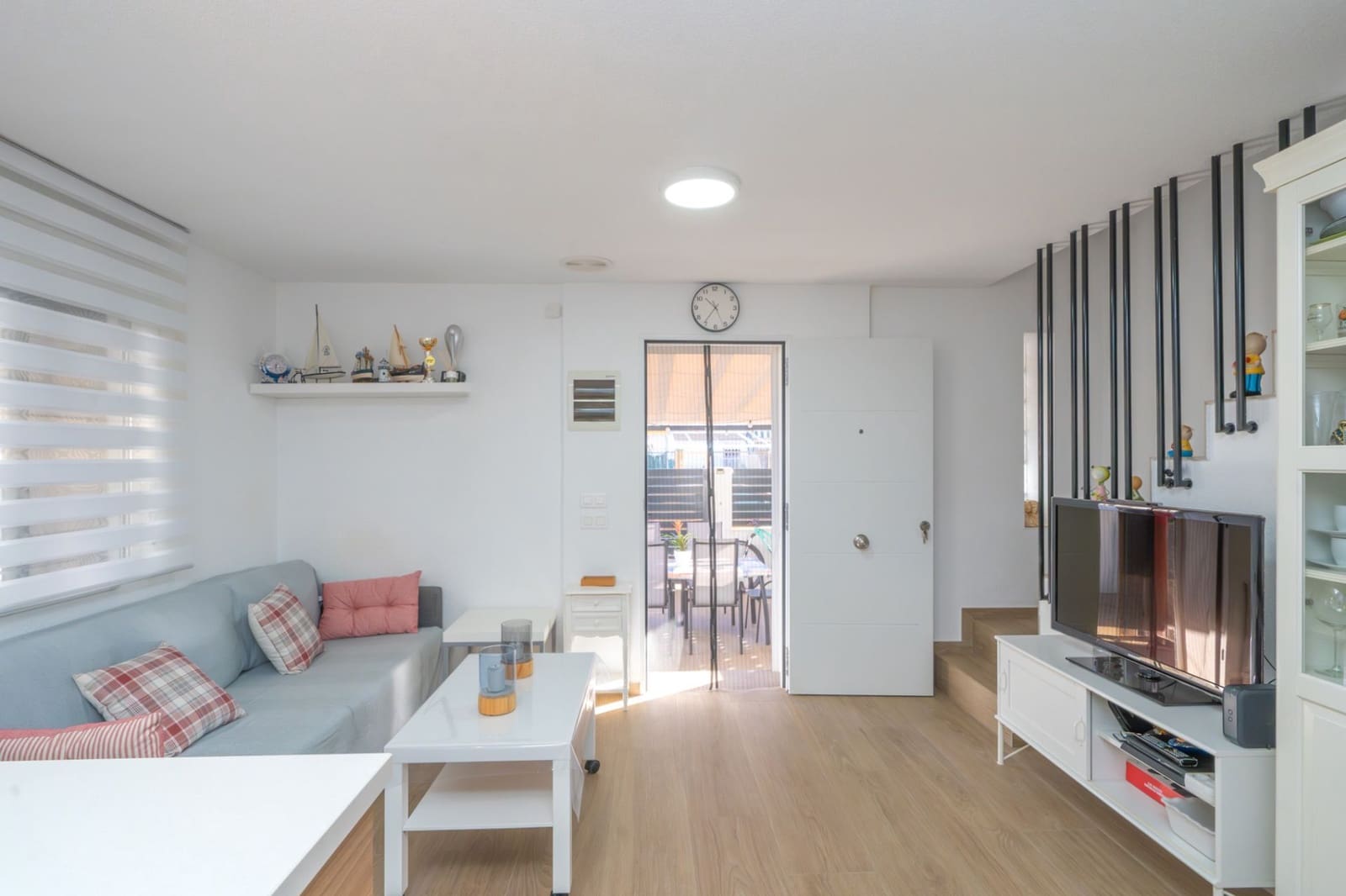 2 bedroom Villa for sale in Santa Pola - € 289,000 (Ref: 9540778)