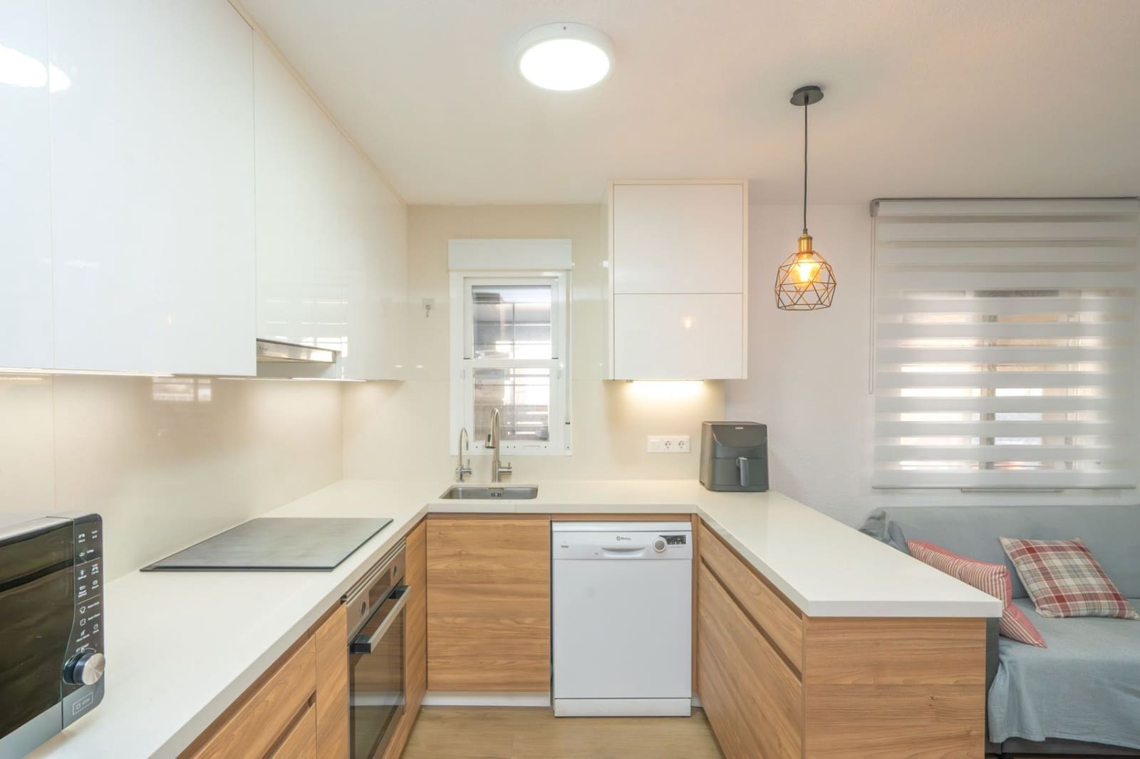 2 bedroom Villa for sale in Santa Pola - € 289,000 (Ref: 9540778)