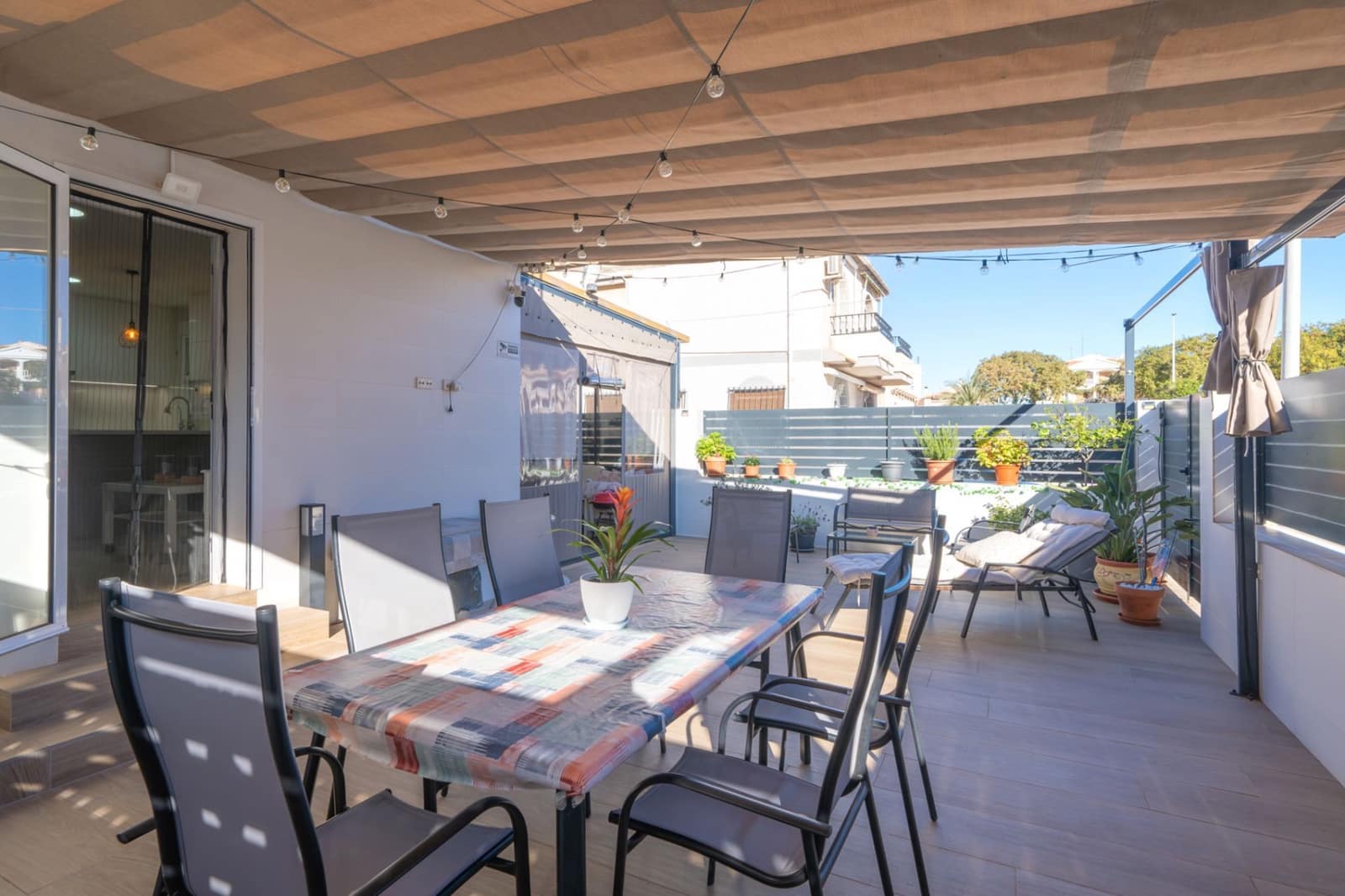 2 bedroom Villa for sale in Santa Pola - € 289,000 (Ref: 9540778)