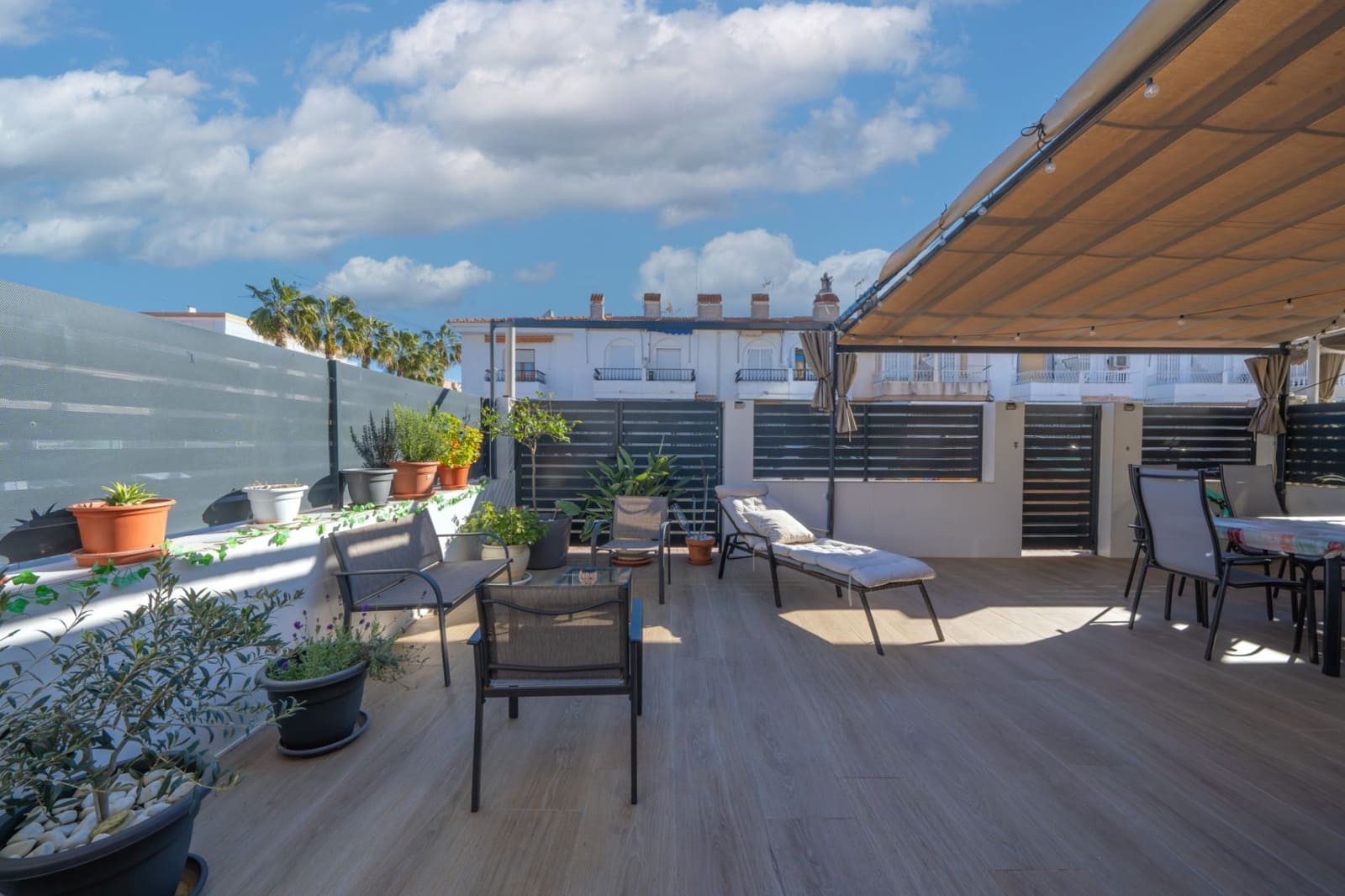 2 bedroom Villa for sale in Santa Pola - € 289,000 (Ref: 9540778)