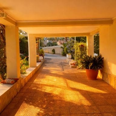 8 Zimmer Villa zu verkaufen in Pedreguer mit Pool - 682.500 € (Ref: 9543050)