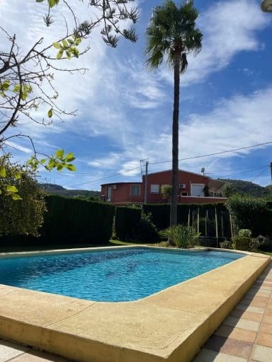 8 Zimmer Villa zu verkaufen in Pedreguer mit Pool - 682.500 € (Ref: 9543050)