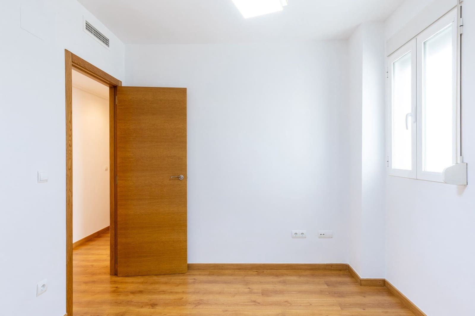 3 soveværelse Penthouse til salg i Valencia by med garage - € 188.000 (Ref: 9543051)