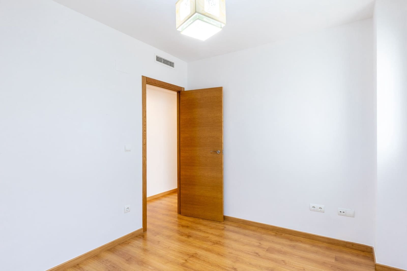 3 soveværelse Penthouse til salg i Valencia by med garage - € 188.000 (Ref: 9543051)