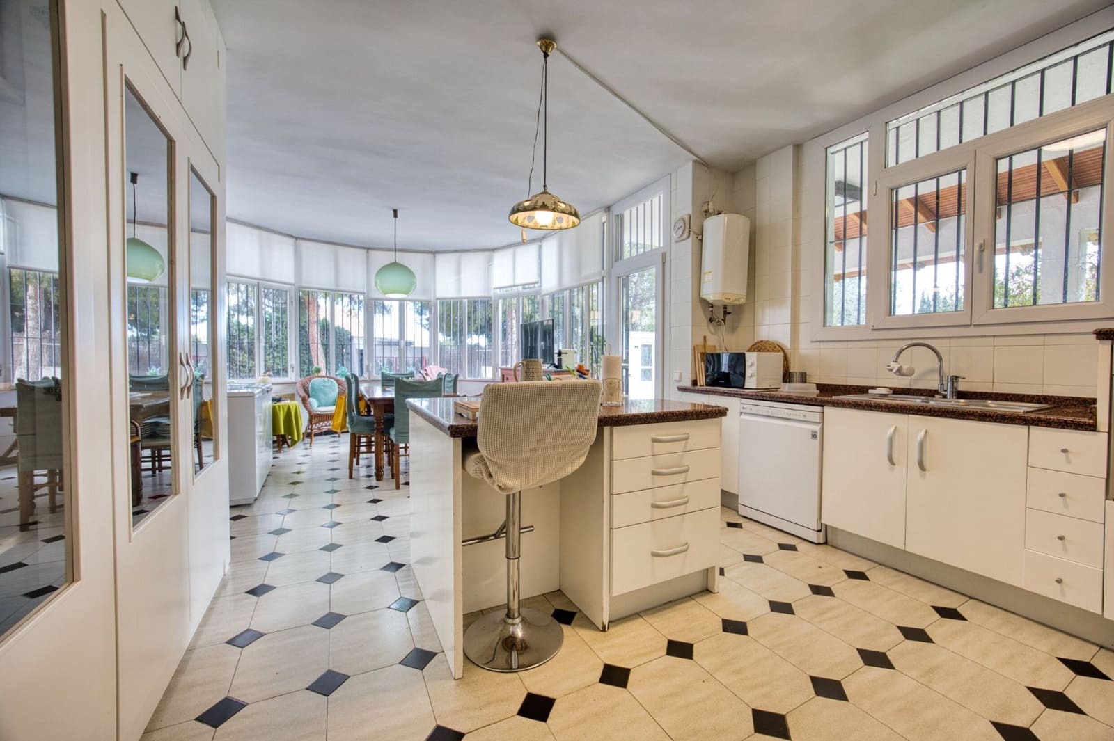 Chalet de 7 habitaciones en Muchamiel / Mutxamel en venta con piscina garaje - 895.000 € (Ref: 9543052)