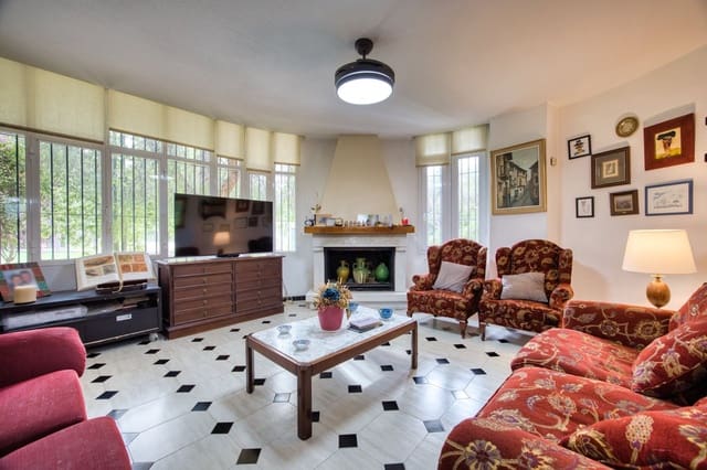 Chalet de 7 habitaciones en Muchamiel / Mutxamel en venta con piscina garaje - 895.000 € (Ref: 9543052)