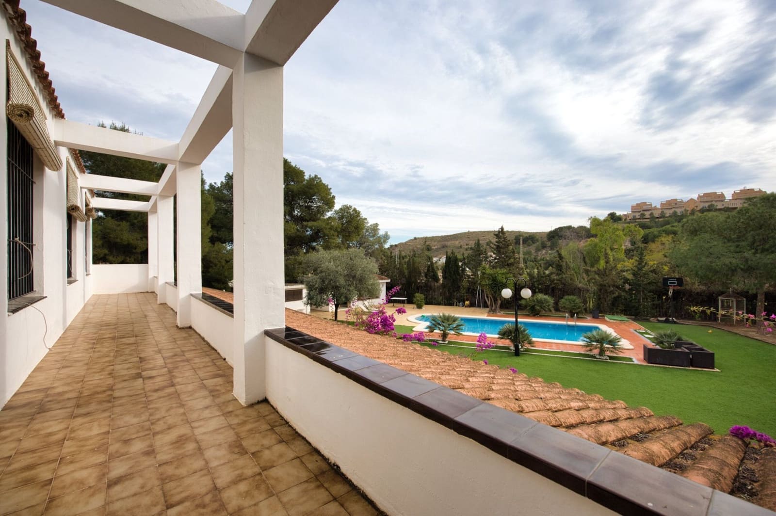 Chalet de 7 habitaciones en Muchamiel / Mutxamel en venta con piscina garaje - 895.000 € (Ref: 9543052)