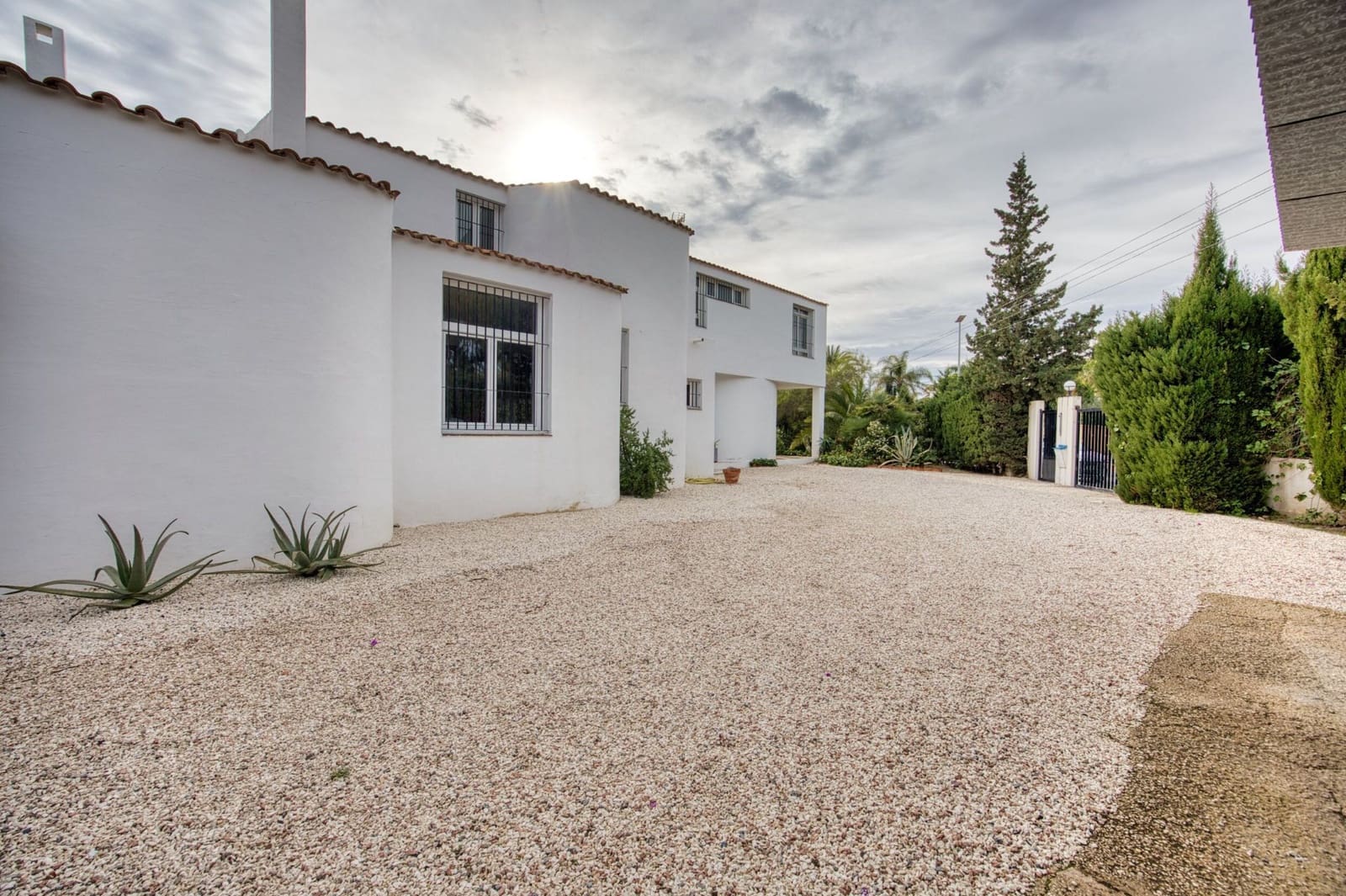 Chalet de 7 habitaciones en Muchamiel / Mutxamel en venta con piscina garaje - 895.000 € (Ref: 9543052)