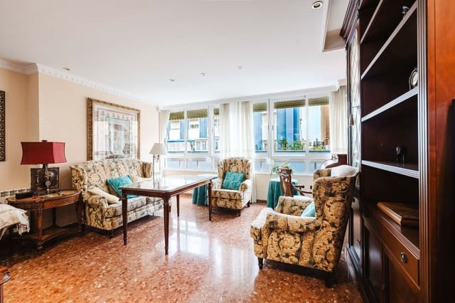 3 Zimmer Apartment zu verkaufen in La Malagueta, Málaga Stadt mit Garage - 890.000 € (Ref: 9550798)