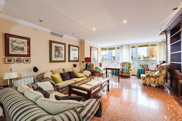 3 Zimmer Apartment zu verkaufen in La Malagueta, Málaga Stadt mit Garage - 890.000 € (Ref: 9550798)