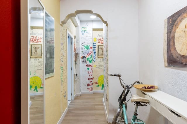 4 soveværelse Lejlighed til salg i Valencia by - € 415.000 (Ref: 9550800)