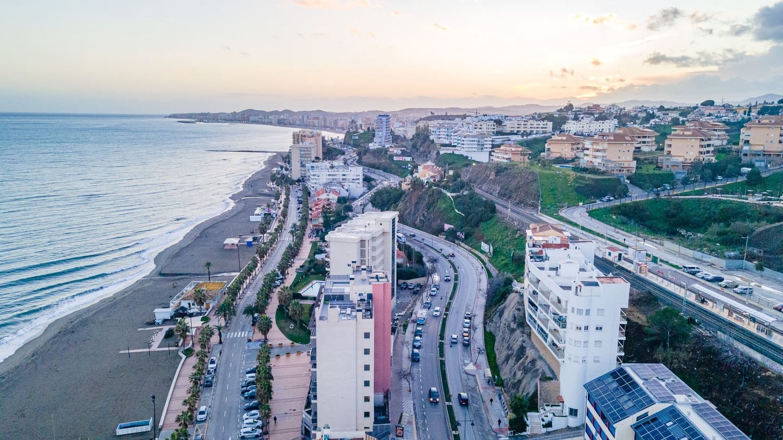 Apartamento de 1 habitación en Fuengirola en venta con garaje - 180.000 € (Ref: 9550802)