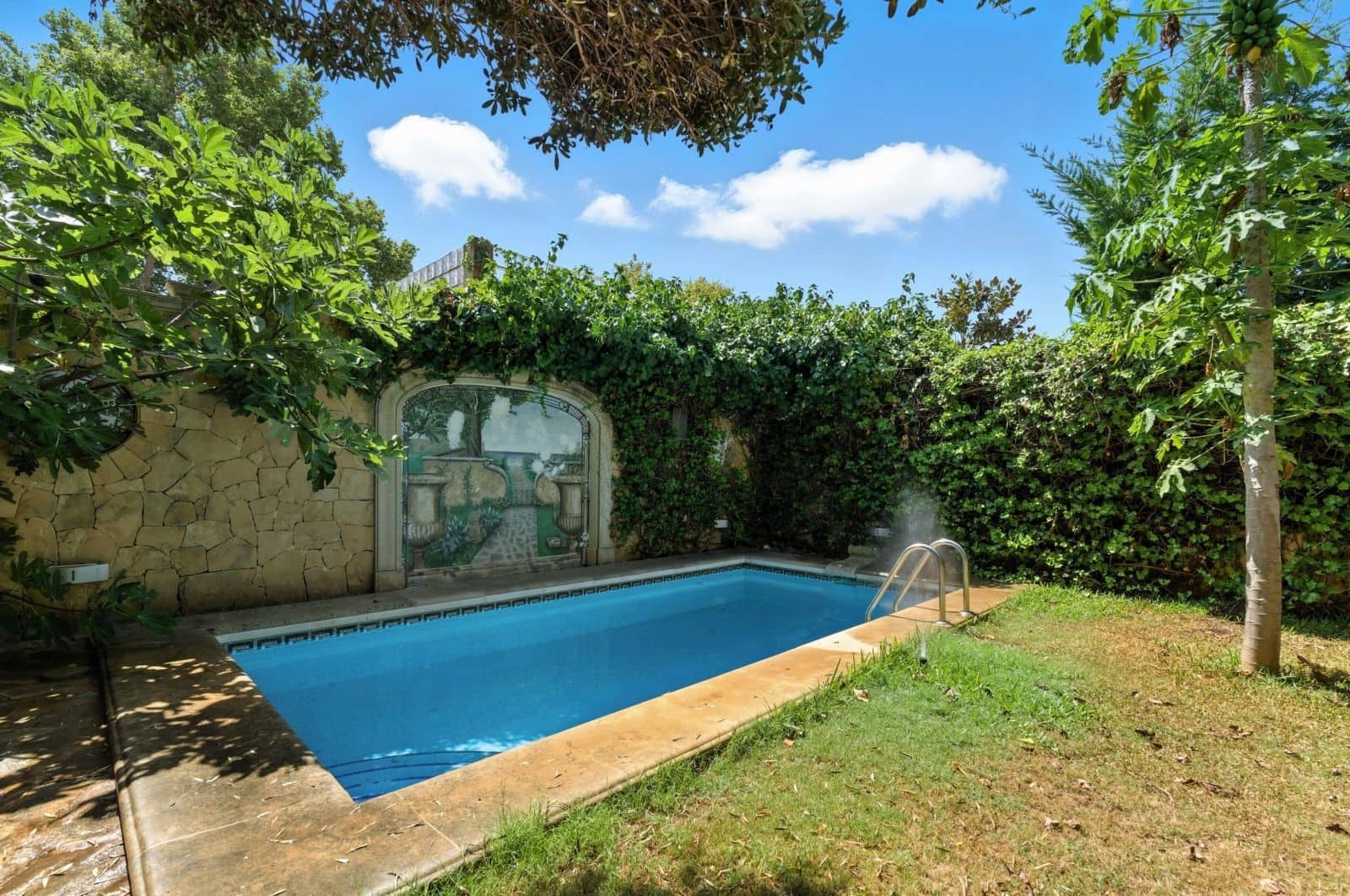 7 Zimmer Villa zu verkaufen in Marbella mit Pool Garage - 2.250.000 € (Ref: 9554563)