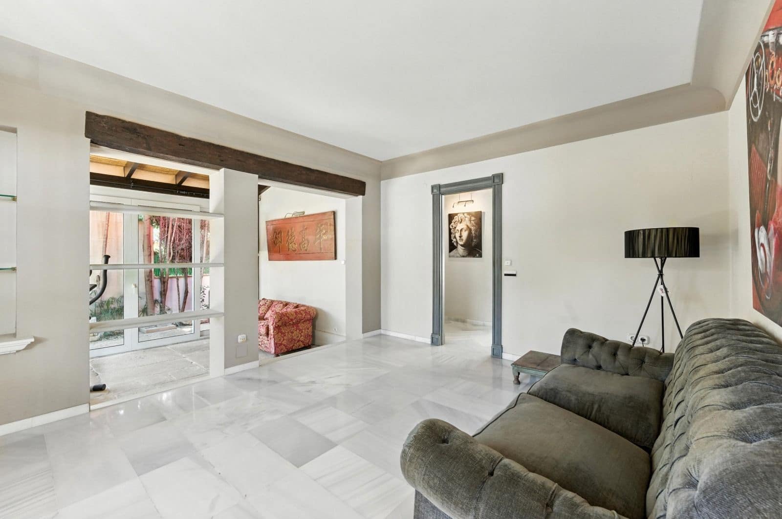 7 Zimmer Villa zu verkaufen in Marbella mit Pool Garage - 2.250.000 € (Ref: 9554563)