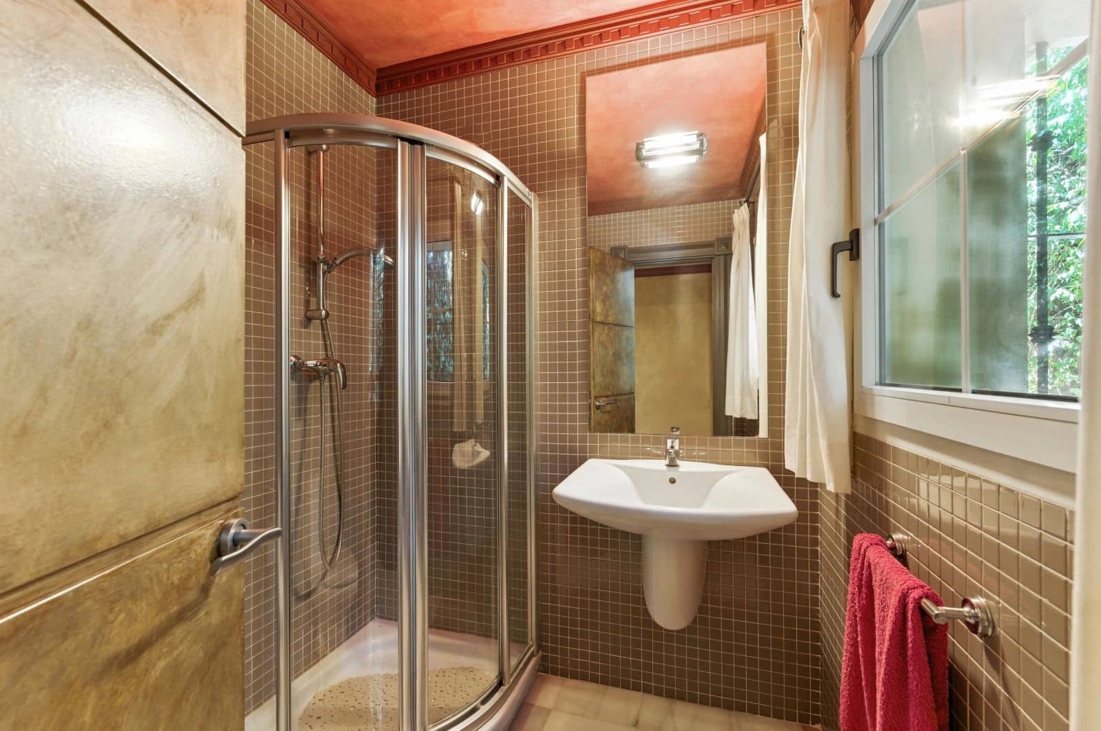 7 Zimmer Villa zu verkaufen in Marbella mit Pool Garage - 2.250.000 € (Ref: 9554563)