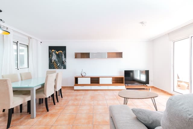 2 makuuhuone Asunto vuokrattavana paikassa Ibiza kaupunki mukana uima-altaan 
autotalli - 3 500 € (Ref: 9560903)