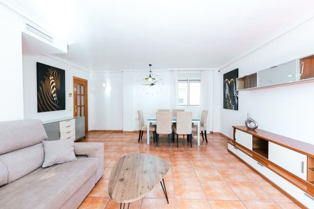 2 makuuhuone Asunto vuokrattavana paikassa Ibiza kaupunki mukana uima-altaan 
autotalli - 3 500 € (Ref: 9560903)