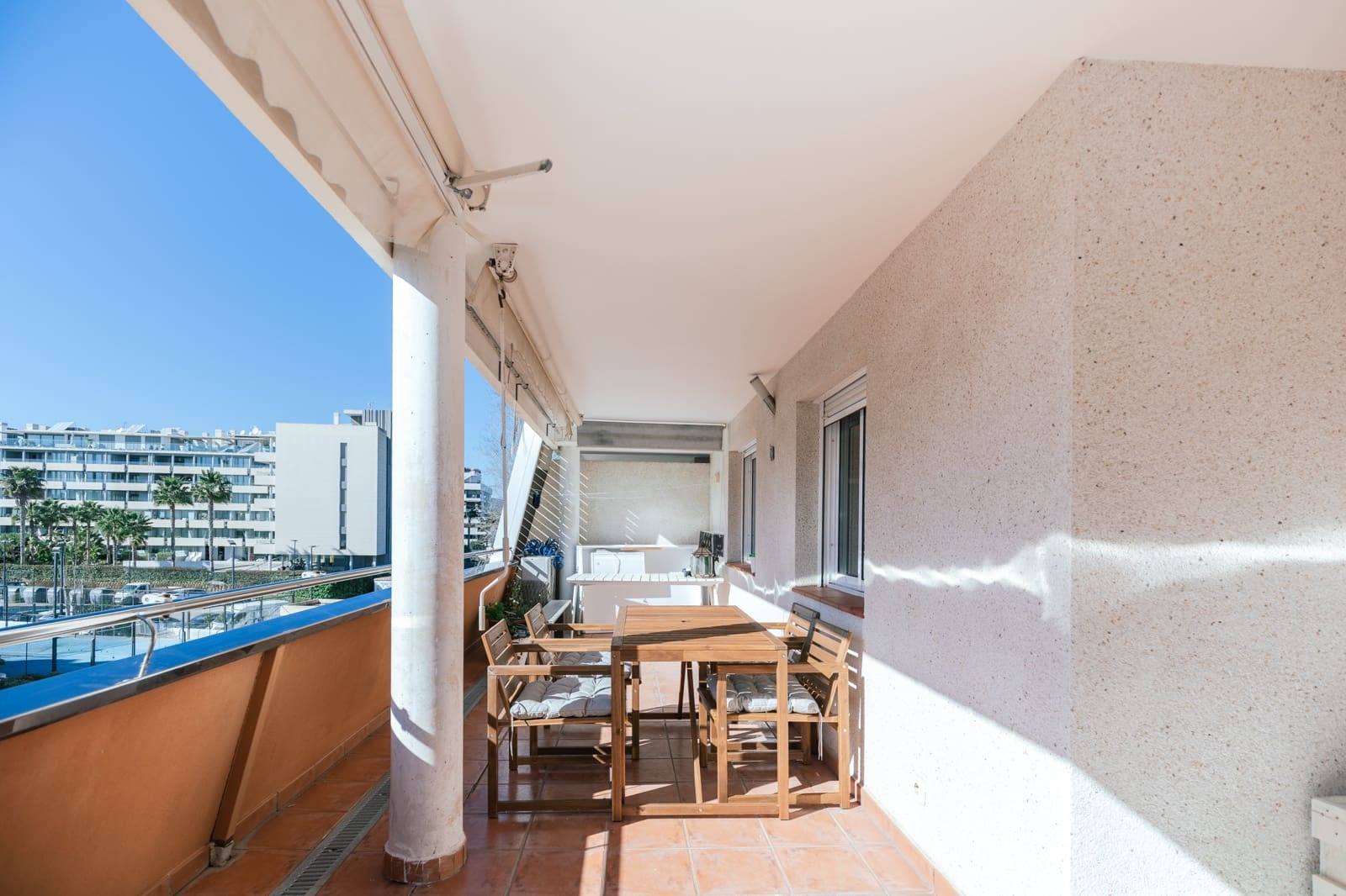 2 makuuhuone Asunto vuokrattavana paikassa Ibiza kaupunki mukana uima-altaan 
autotalli - 3 500 € (Ref: 9560903)