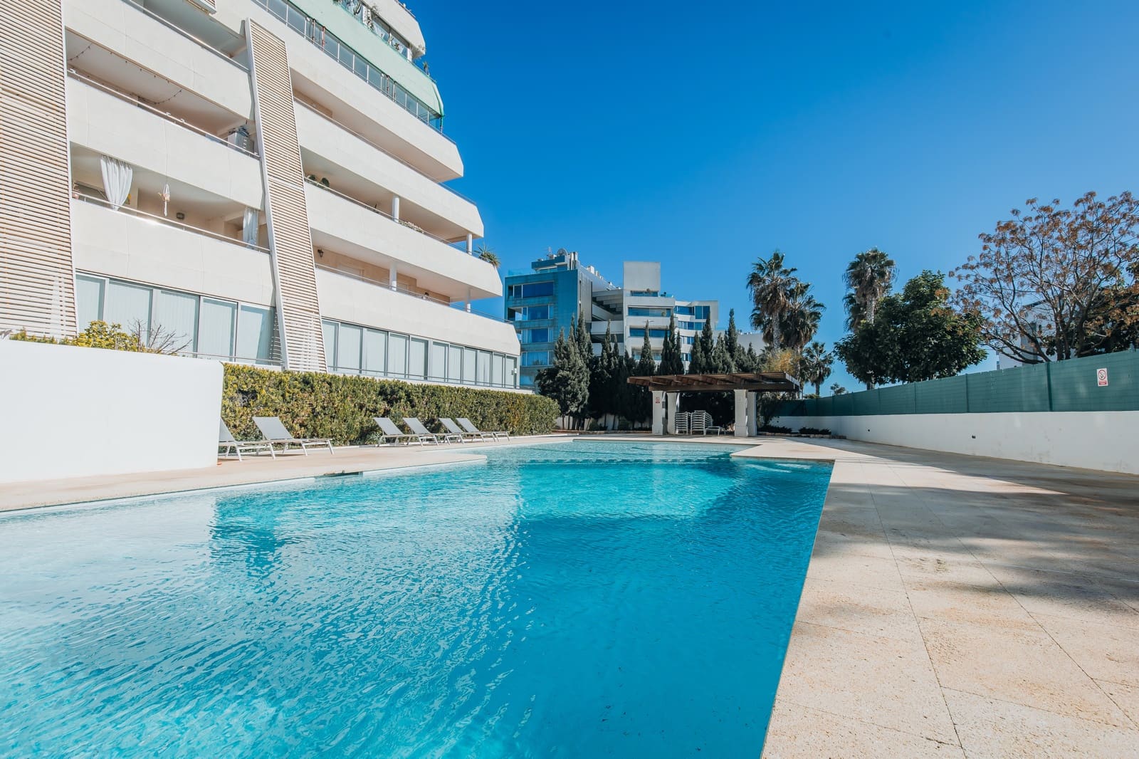 2 makuuhuone Asunto vuokrattavana paikassa Ibiza kaupunki mukana uima-altaan 
autotalli - 3 500 € (Ref: 9560903)