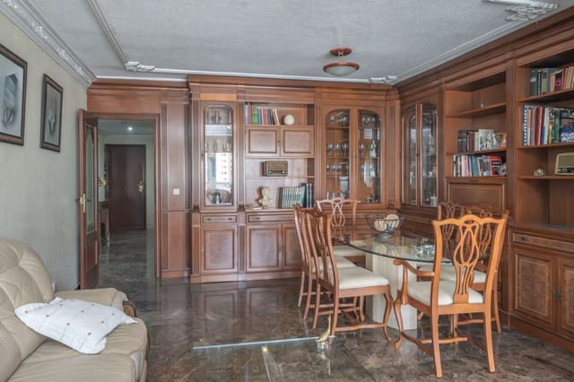 4 camera da letto Appartamento in vendita in Alicante città con piscina garage - 470.000 € (Rif: 9560904)