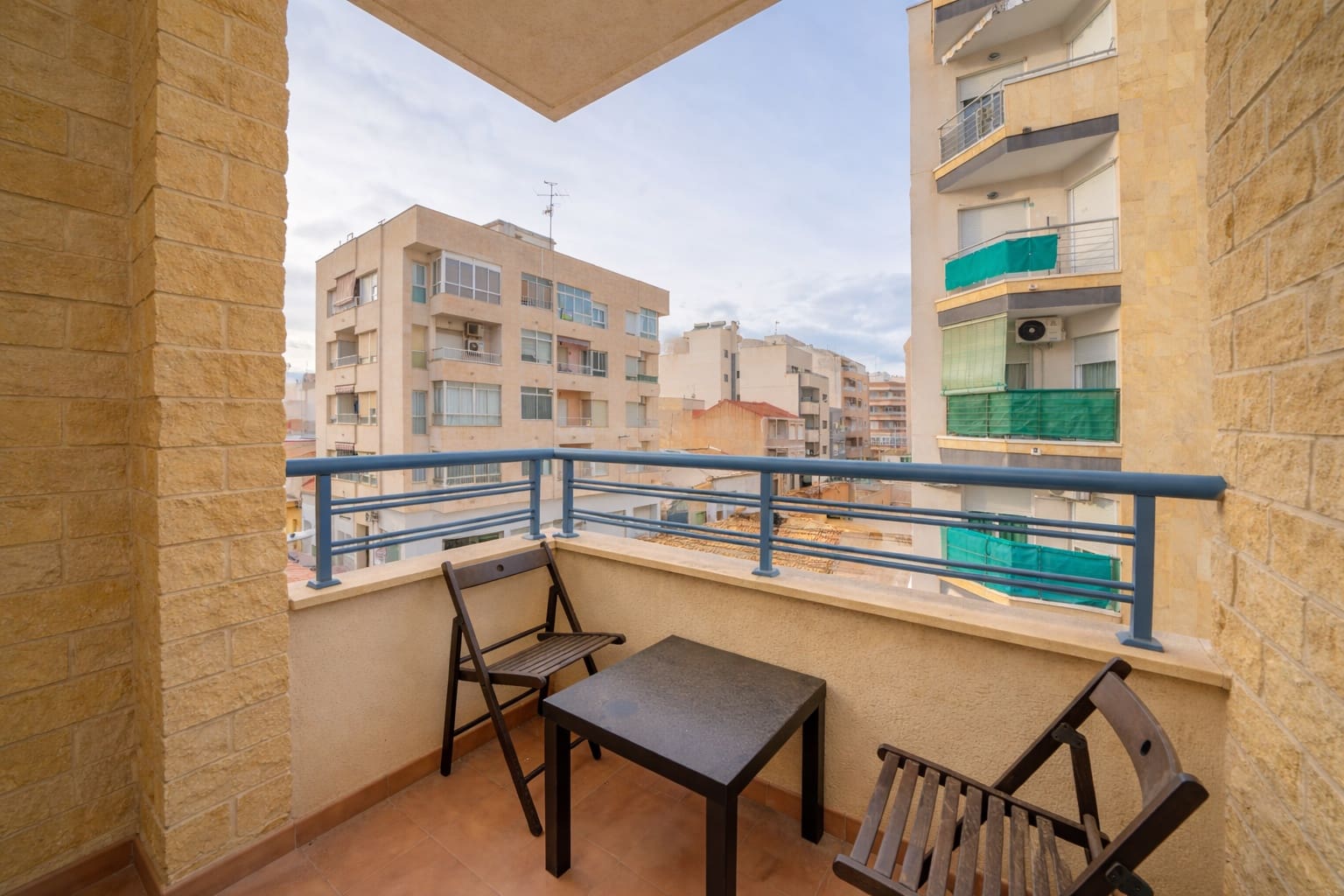 Apartamento de 2 habitaciones en Torrevieja en venta - 139.000 € (Ref: 9564315)
