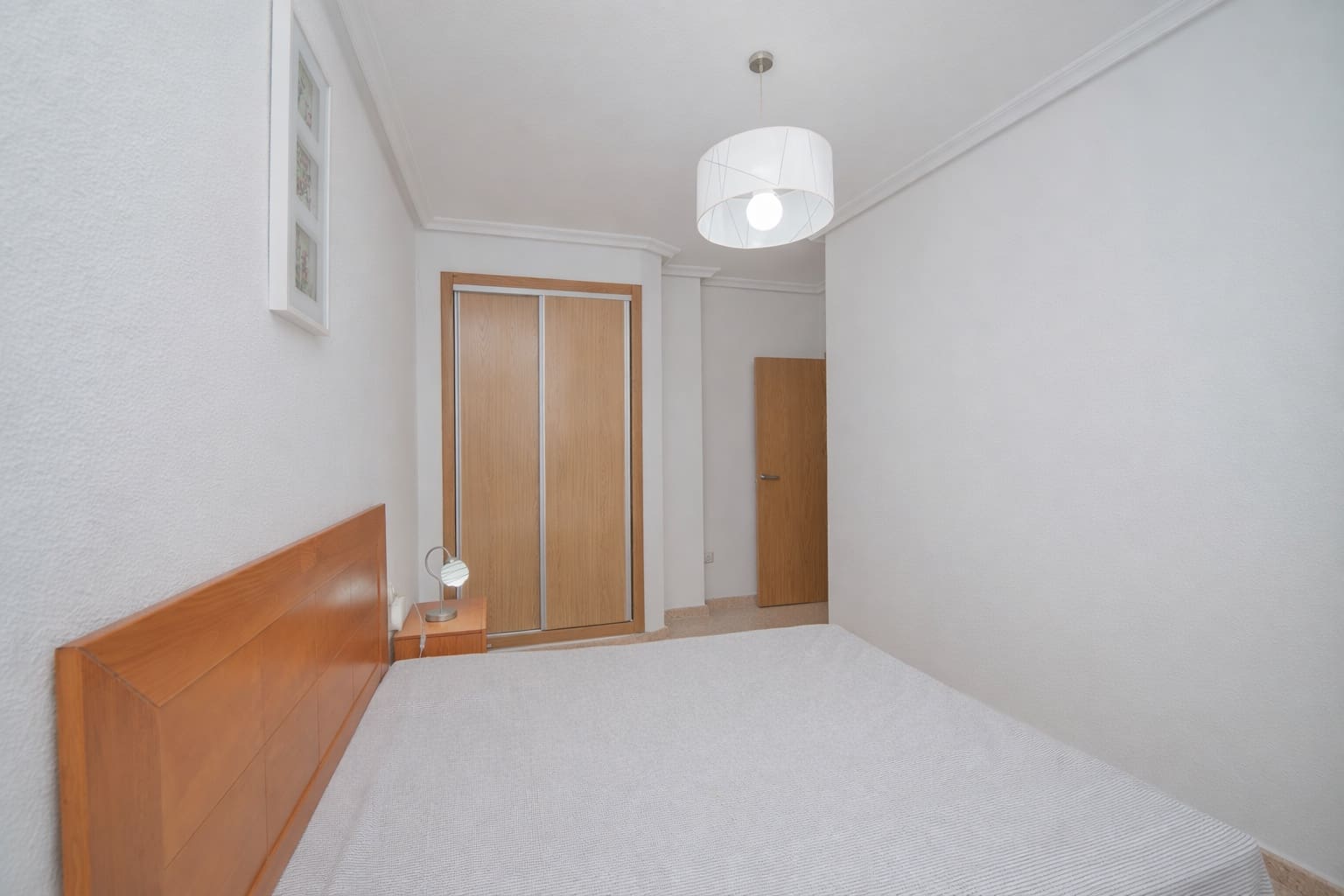 Apartamento de 2 habitaciones en Torrevieja en venta - 139.000 € (Ref: 9564315)