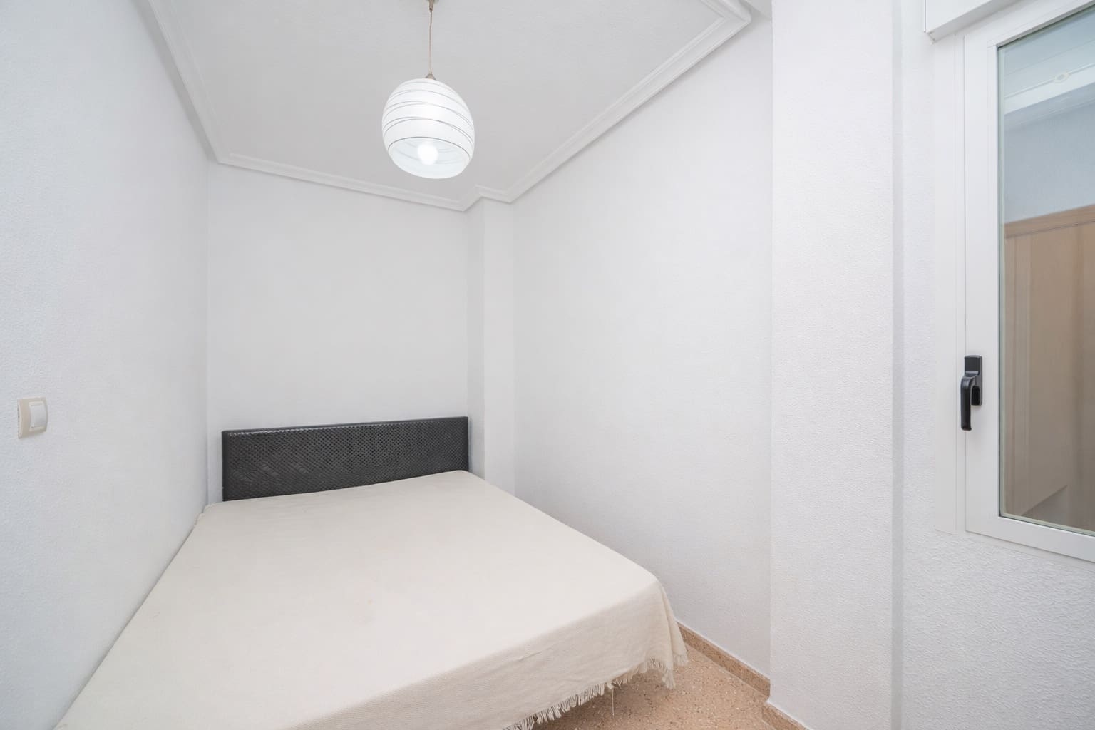 Apartamento de 2 habitaciones en Torrevieja en venta - 139.000 € (Ref: 9564315)